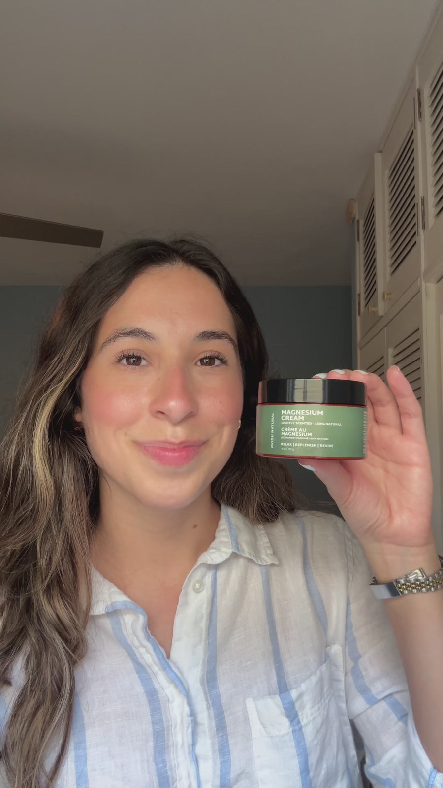 MODII Natural Magnesium Body Cream, Lemongrass - 113g — product demonstration preview